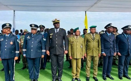 NAMIBENSES RENDEM HOMENAGEM AOS HERÓIS DO 04 DE FEVEREIRO