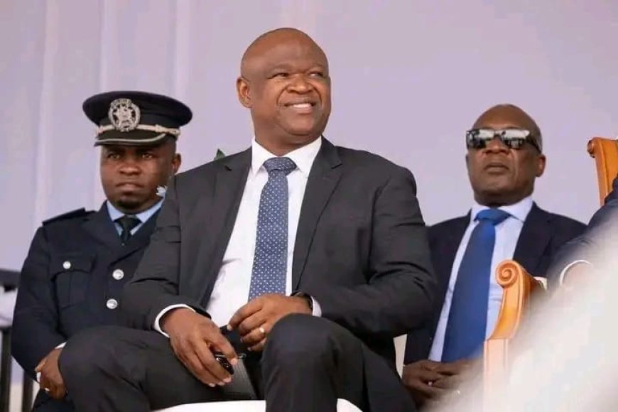 50 ANOS AO SERVIÇO DA SOBERANIA DO POVO ANGOLANO