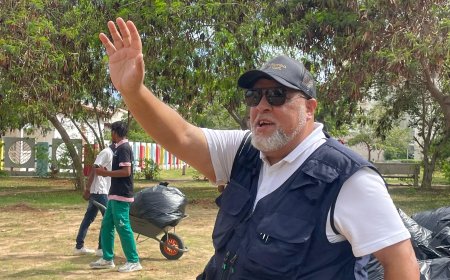 ADMINISTRADOR MUNICIPAL DO KILAMBA ARLINDO VIEIRA ACERTOU A GRAVATA NA CAMISA